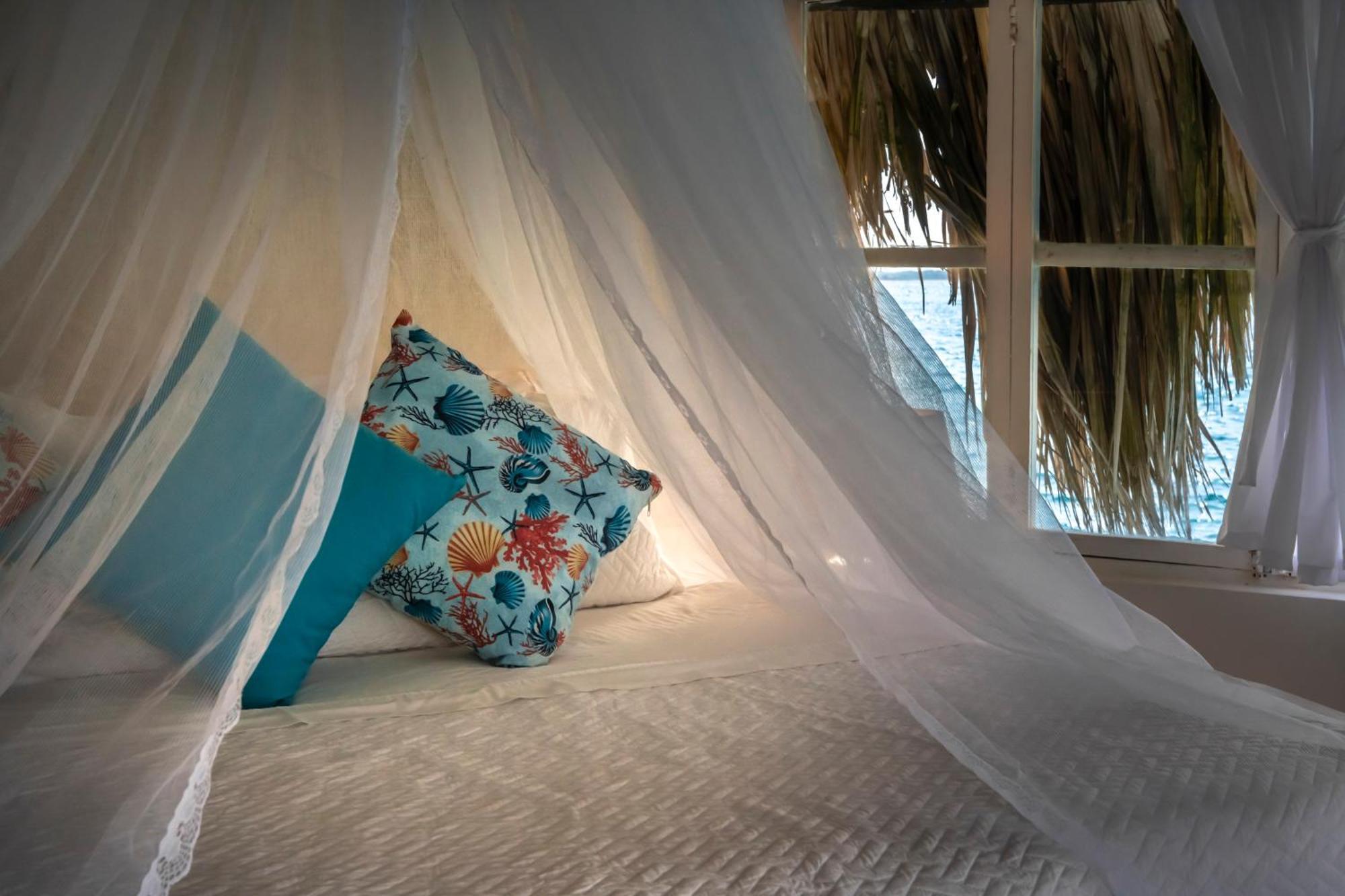 Hotel Coralina Island Isla Grande  Esterno foto